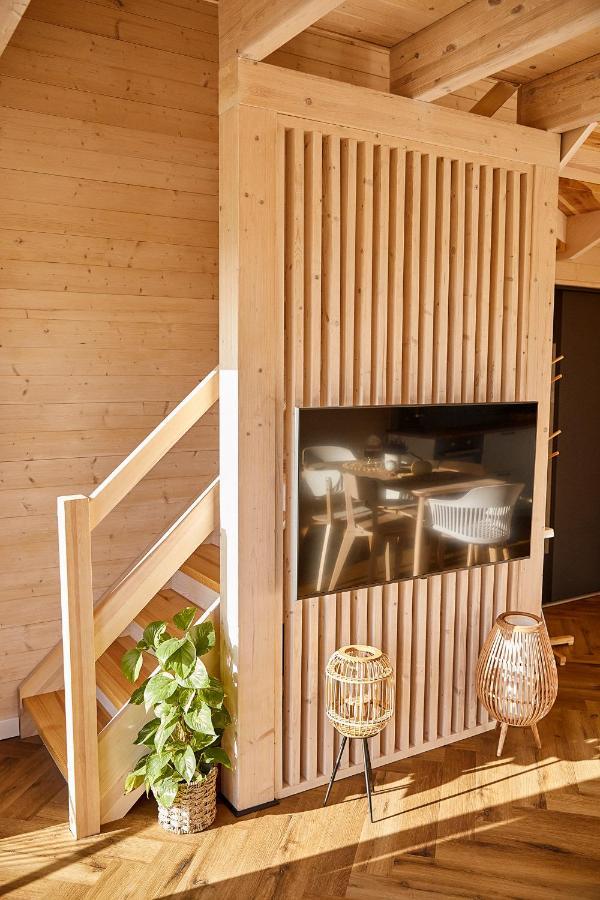 Wood House Trzesaczヴィラ エクステリア 写真